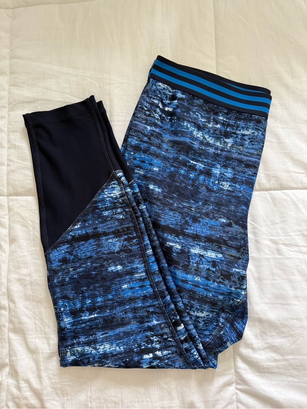 Athletic Works Blue and Black Marbled Leggings